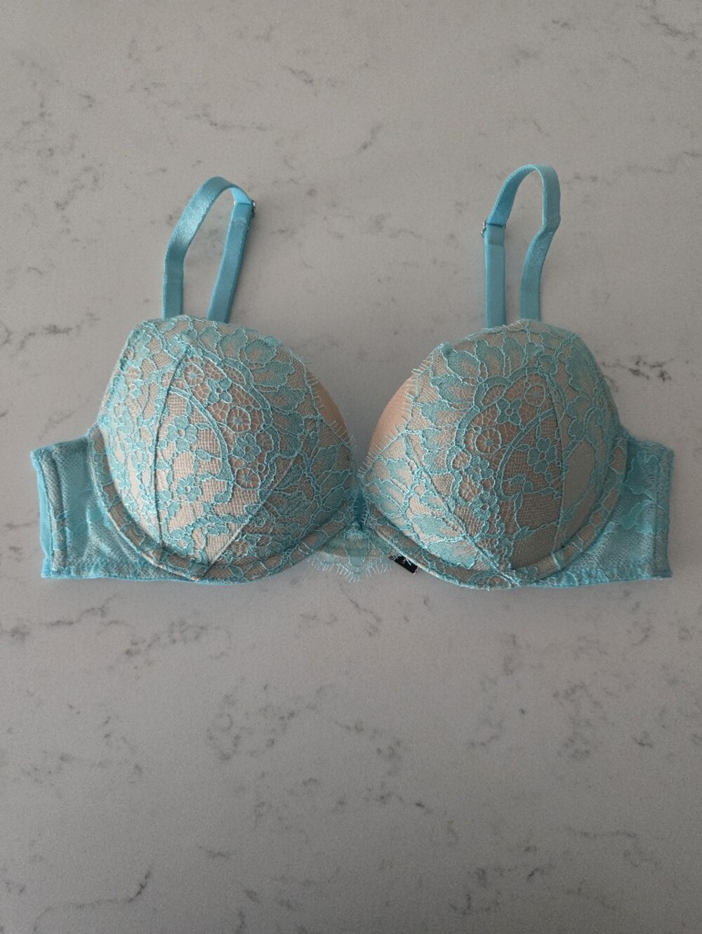 New W/ Tags Victoria's Secret Very Sexy Aqua Lace Push-Up Bra 32B